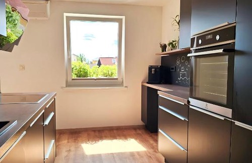 Jesenice Apartment | Charming Bella Hideout - Adults Only