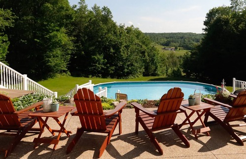 McKean Bed & Breakfast | Charming BnB on private estate with pool: Room #3