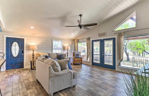 Silver Creek Village House | Charming Burnet Cottage with Lake View and Porch!