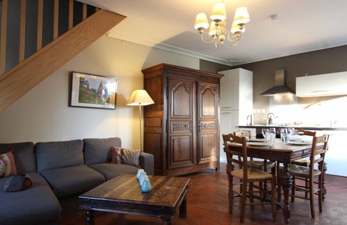 Sainte-Marie-du-Mont Cottage | Charming Cottage with Garden near Utah Beach - Fireplace, Modern Amenities, and Pet Friendly