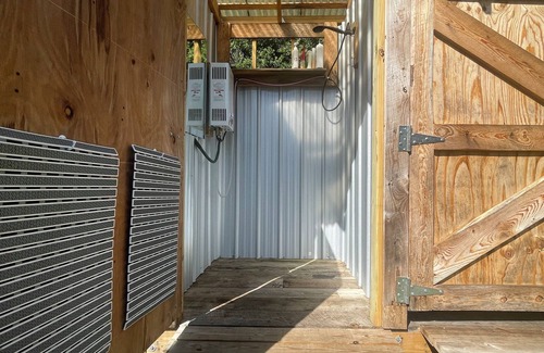 Bakersville Apartment | Charming cabin #2 in charming Bakersville