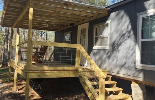 Andalusia Cabin | Charming cabin nestled in the woods in Andalusia, AL