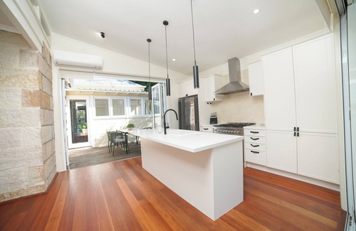 Cammeray Cottage | Charming Cammeray Cottage Close to CBD, Perfect for Family Getaways