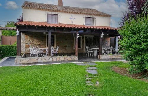 Pozuelo de Tabara House | Charming Casa Rural El Pedregal