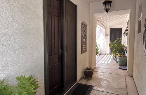 Rocklin Apartment | Charming Casita in a Tranquil Gated Community in Rocklin