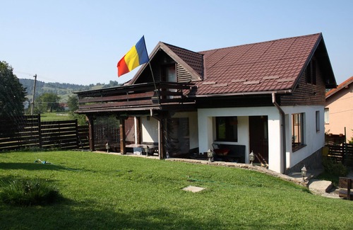 Bran Ski Chalet | Charming Chalet, Residential Neighborhood, In Bran, The City Of Dracula's Castle