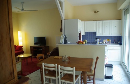 Arvert House | Charming Charentaise house with pretty enclosed garden, pets welcome
