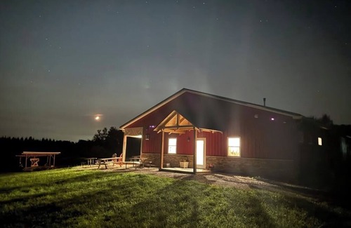 Blodgett Mills Cottage | Charming Clover Creek Inn, On Summerhill Brewing