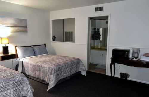 South Toledo Bend Hotel | ❤️Charming & Comfy Lakefront Getaway🎣 Double Beds(