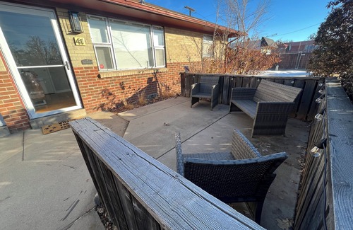 Overland Condo | Charming Condo/Flat in Englewood
