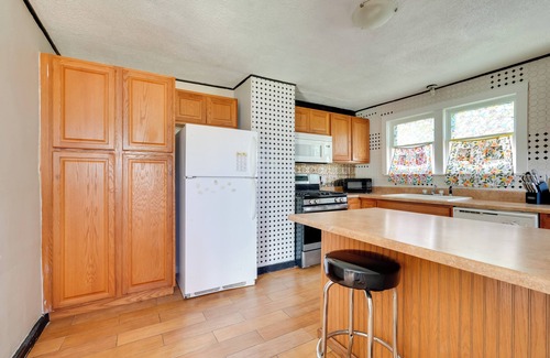 Butler House | Charming & Convenient Home in Butler