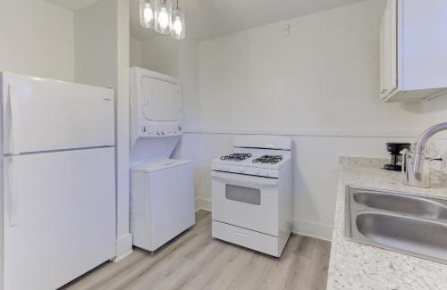 Cooper-Young Historic District Apartment | Charming Cooper-Young Flat in the Heart of Memphis