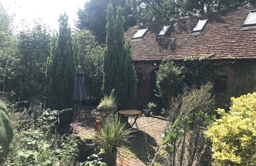 Wixford House | Charming cosy country cottage, barn conversion with private garden.Pets welcome