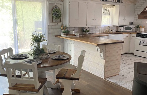 Girard Cottage | Charming cottage in Girard with WiFi and AC - perfect getaway