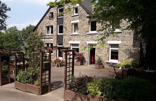Nadrin House | Charming cottage with pool in Houffalize