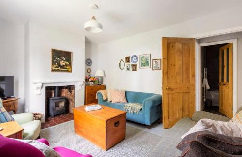 Bedford House | Charming country cottage in quiet rural setting