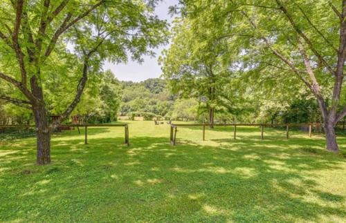 Whites Creek House | Charming Country Retreat - Birdwatcher Paradise Near Nashville