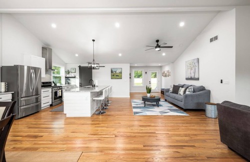 Dacula House | Charming Countryside House