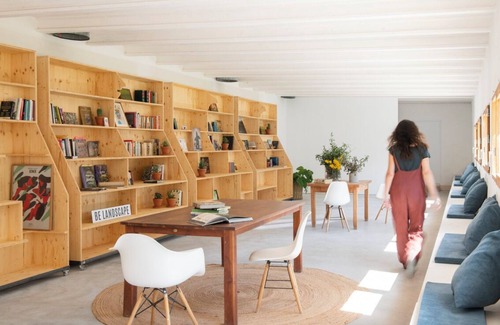 Cantallops Apartment | Charming Design Loft in renovated catalan farmhouse, Cantallops