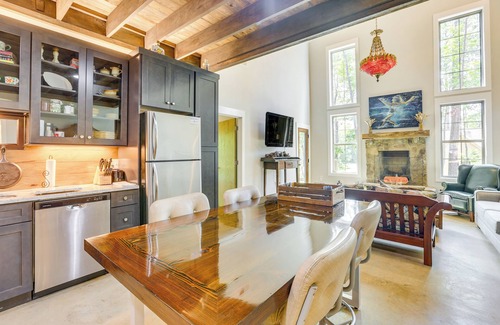 Little Kowaliga Cottage | Charming Eclectic Vacation Rental w/Beach Access!