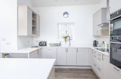 Combpyne Other | Charming Family Farmhouse near Lyme Regis, 10 minute drive to the beach