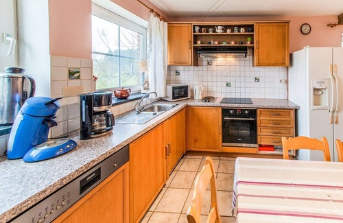 Brisy Other | Charming Farmhouse in Brisy