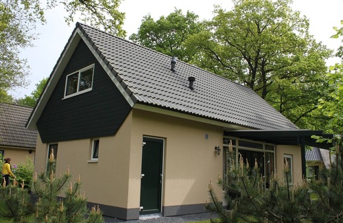 Hooghalen House | Charming Forest Getaway