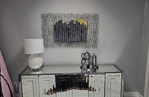 Stone Mountain Apartment | Charming full featured 2-bedroom apartment with WiFi in Stone Mountain!