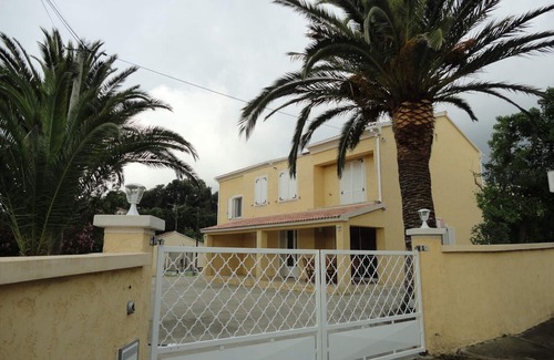 Biguglia Apartment | Charming garden level, near the seaside