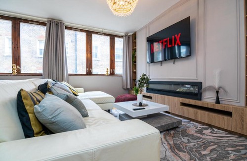 Westminster Apartment | Charming GEM II 2BD 2BA Retreat