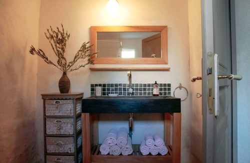 Rouet Other | Charming gîte facing the Pic saint-loup