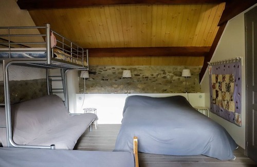 Sengouagnet House | Charming gite with all comforts near the Mourtis resort, WIFI, Fireplace