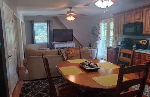 Belknap House | Charming Highlands Carriage House 2 beds/2bath nNO POOL