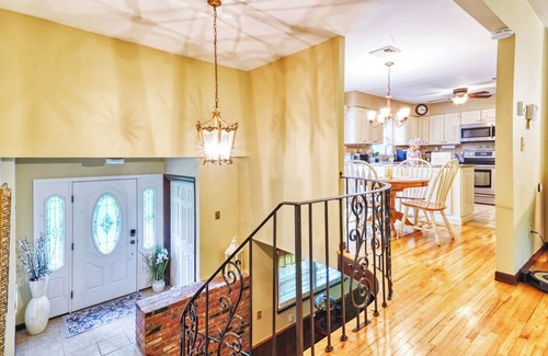 Cold Spring House | Charming Home in Cold Spring -18 mil or 30 mins drive to West Point