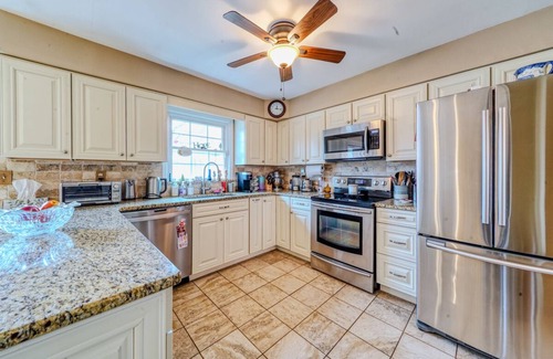Cold Spring House | Charming Home in Cold Spring -18 mil or 30 mins drive to West Point