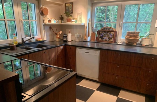 Ostend City Centre House | Charming Home w/Garden