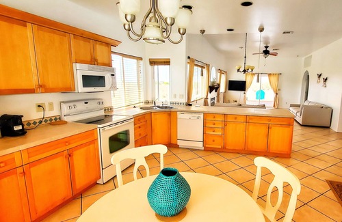 Rio Rico House | Charming home with stunning views!