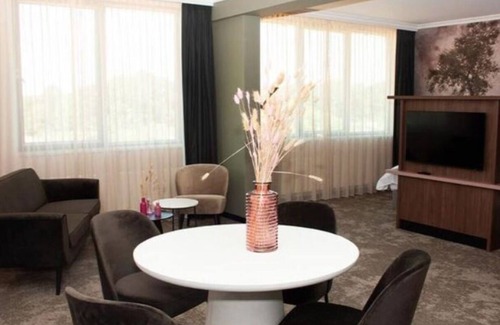 Zevenbergen Hotel | Charming Hotel in Zevenbergen – Ideal for Professionals, Couples & Tourists