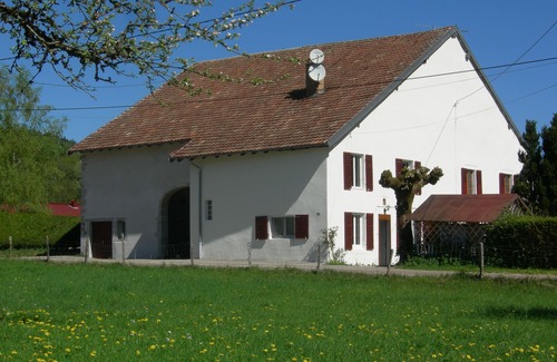 Bourg-de-Sirod House | Charming HOUSE COMTOISE, spacious, large garden, private parking