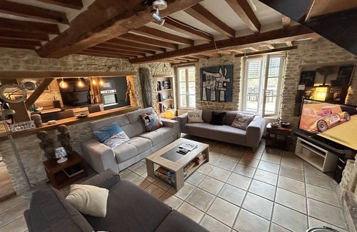 Ryes House | Charming house, enclosed garden, 3 min from Arromanches and the beaches