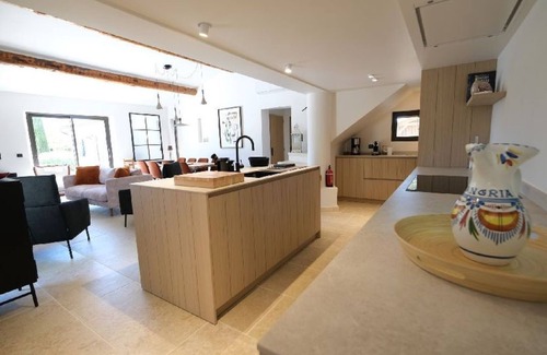 Robion House | Charming house, heated pool and Luberon view