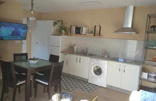 Pereiro de Aguiar House | Charming House in Parada with Large Garden