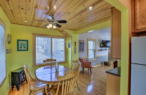 Lake Ripley Cottage | Charming Lake Ripley Cottage w/Water View!