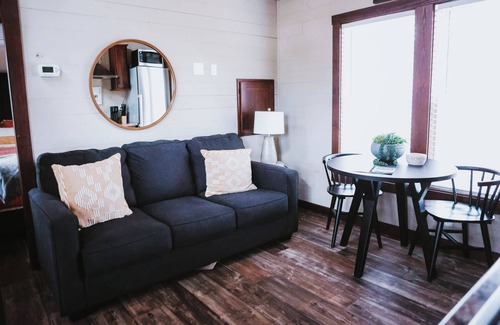 Dewy Rose Cabin | Charming Lakeside Tiny Cabin #1