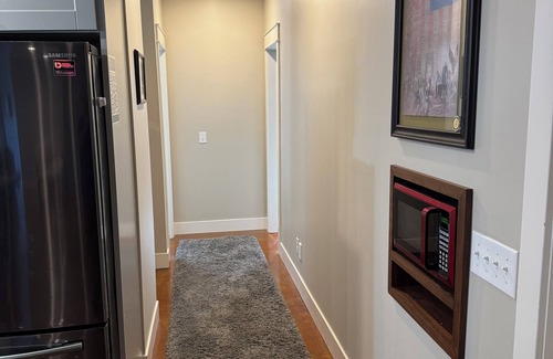 Lakeville Apartment | Charming large 2-bedroom basement apartment in serene Lakeville with AC, WiFi,