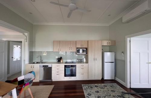 Girards Hill Apartment | Charming Lismore townhouse