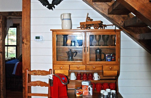 Pegram House | Charming Log Cabin! 20 Minutes to Downtn Nashville! Also see Property 320523
