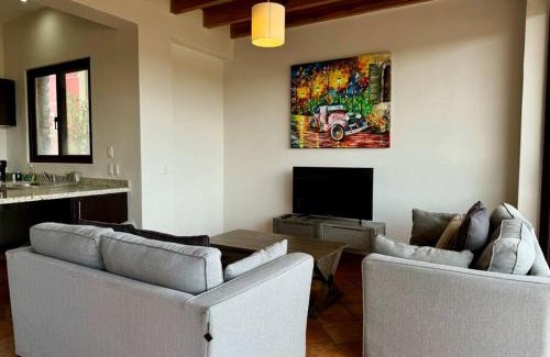 Atascadero Apartment | Charming No Stairs Near DT Security Pool Parking