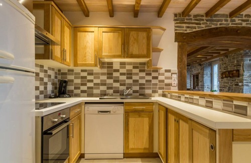 Montaigu-les-Bois Cottage | Charming Normandy Home with Private Indoor Pool & Fireplace