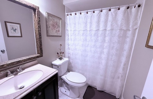 Sunrise House | Charming, peaceful room in enjoyable Sunrise